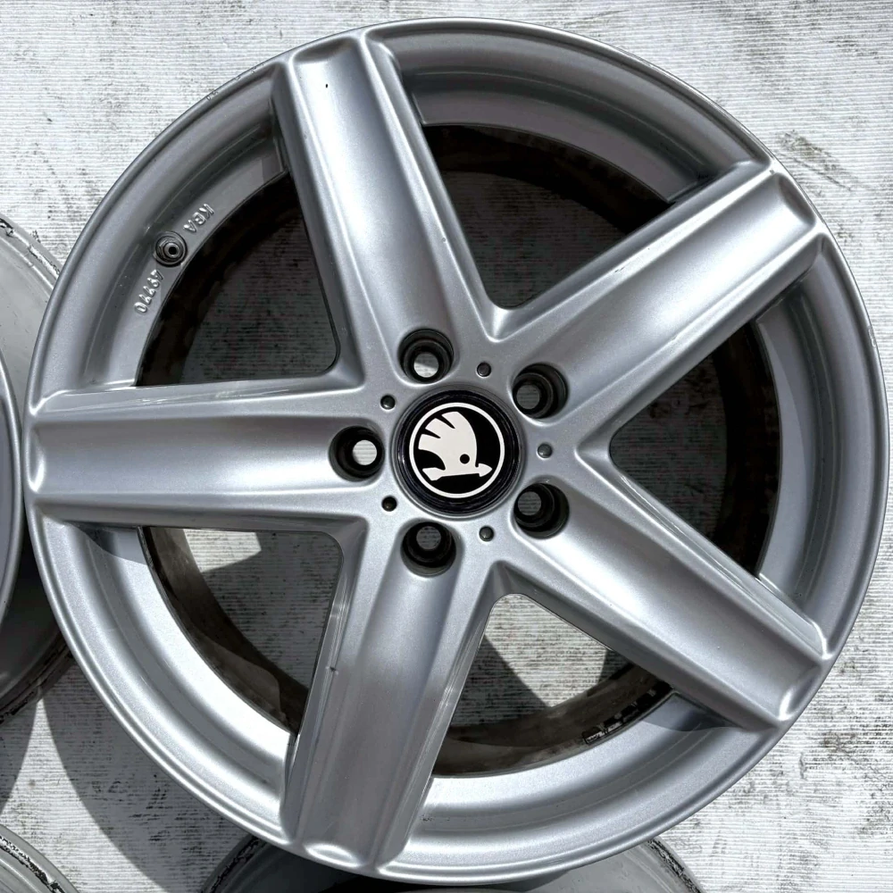 SKODA OCTAVIA SUPERB YETI KAROQ 17" 5X112 ET40