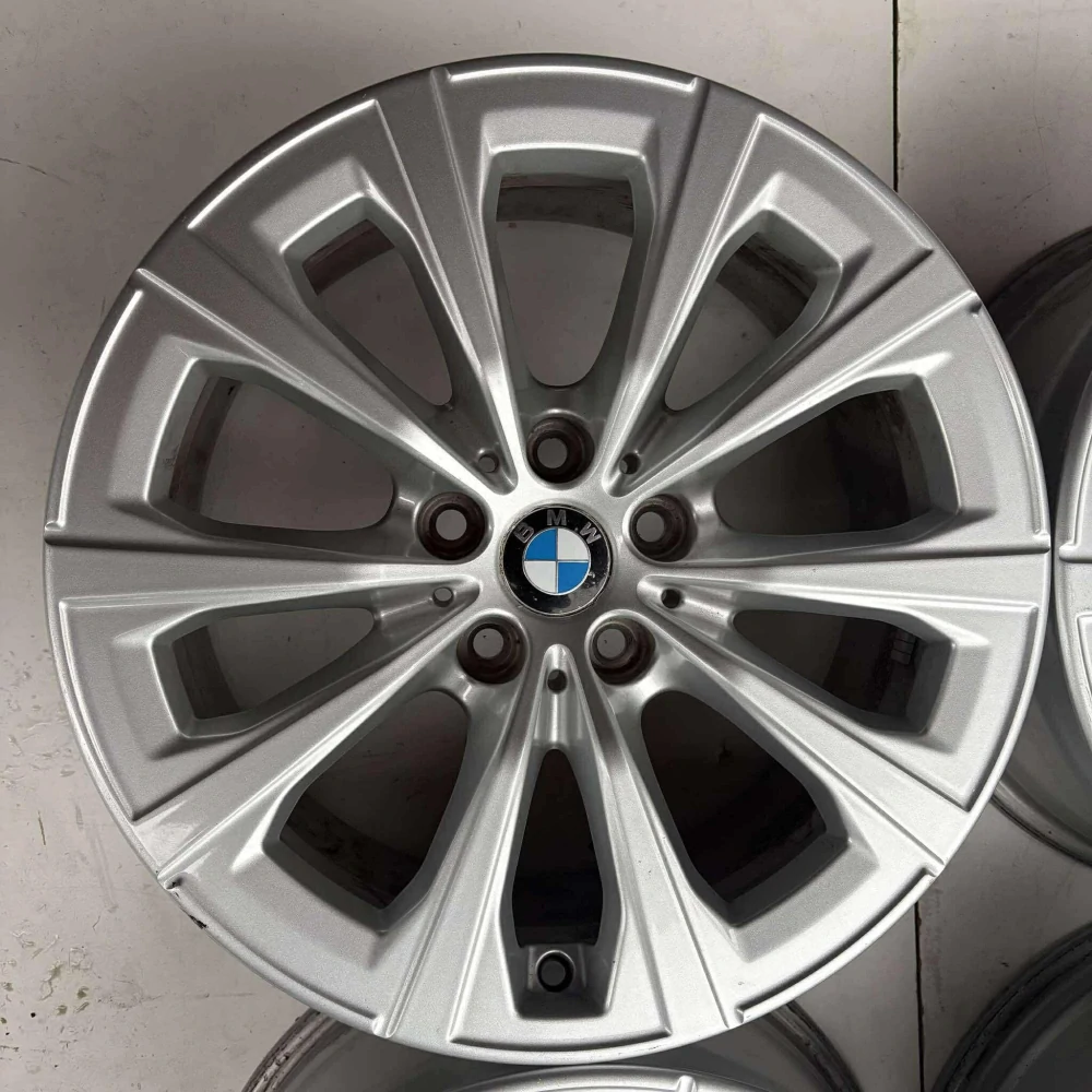 BMW 3 G20 G21 G30 G31 X1 F48 X2 F39 17''