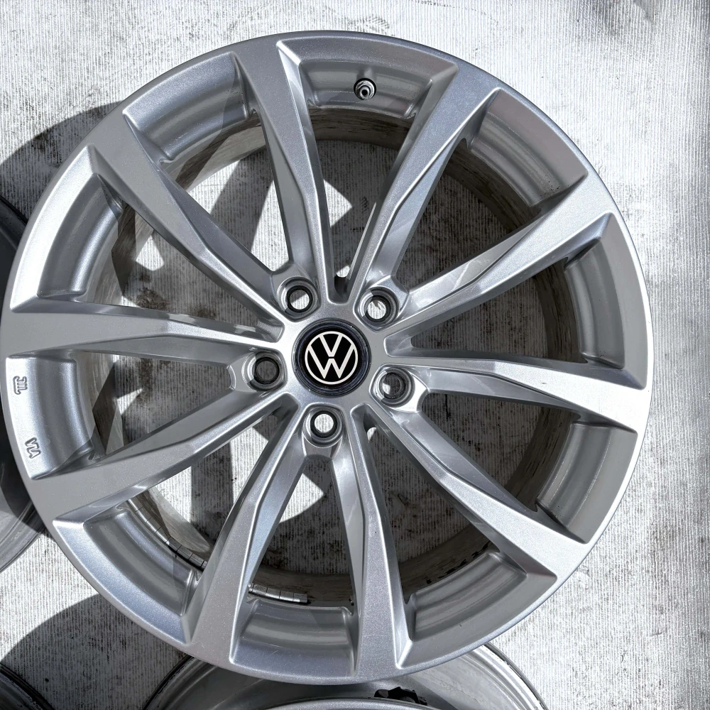 VW TIGUAN PASSAT CADDY GOLD TOURAN 18" 5X112