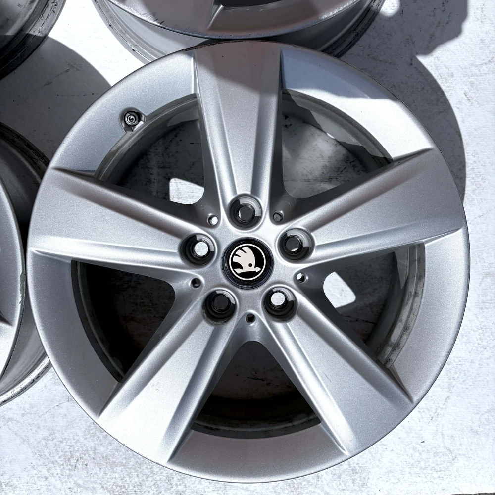 SKODA OCTAVIA 17" 5X112 ET54