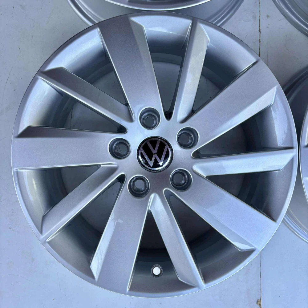 NOVÁ ALU VW GOLF Caddy T-Roc Jetta Touran 16" ET46