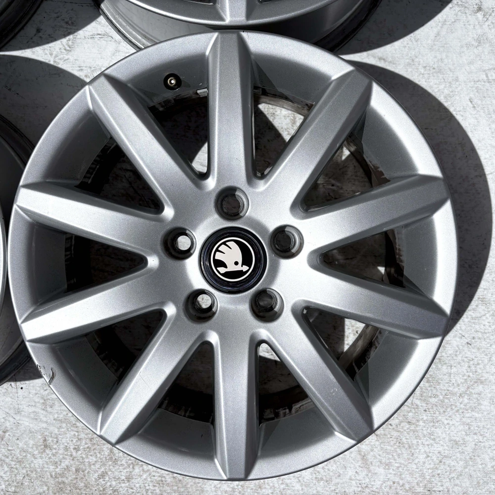 SKODA OCTAVIA SUPERB YETI 16" 5X112 ET50