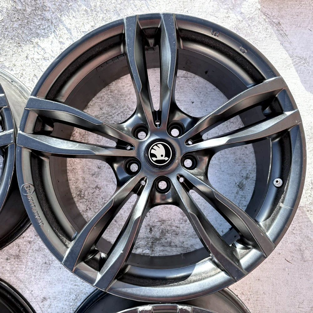 SKODA OCTAVIA SUPERB YETI 18" 5X112 ET30