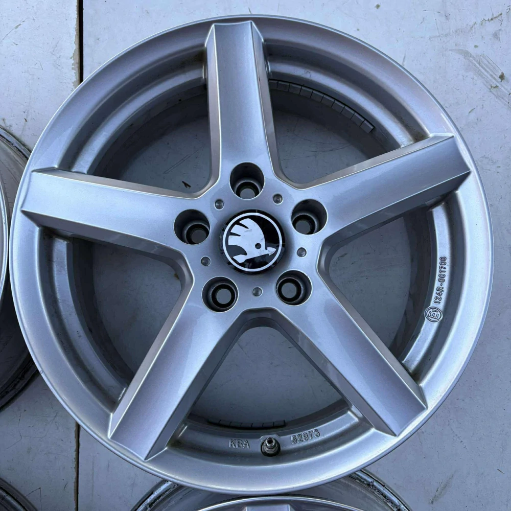 ŠKODA OCTAVIA KAROQ YETI 16''