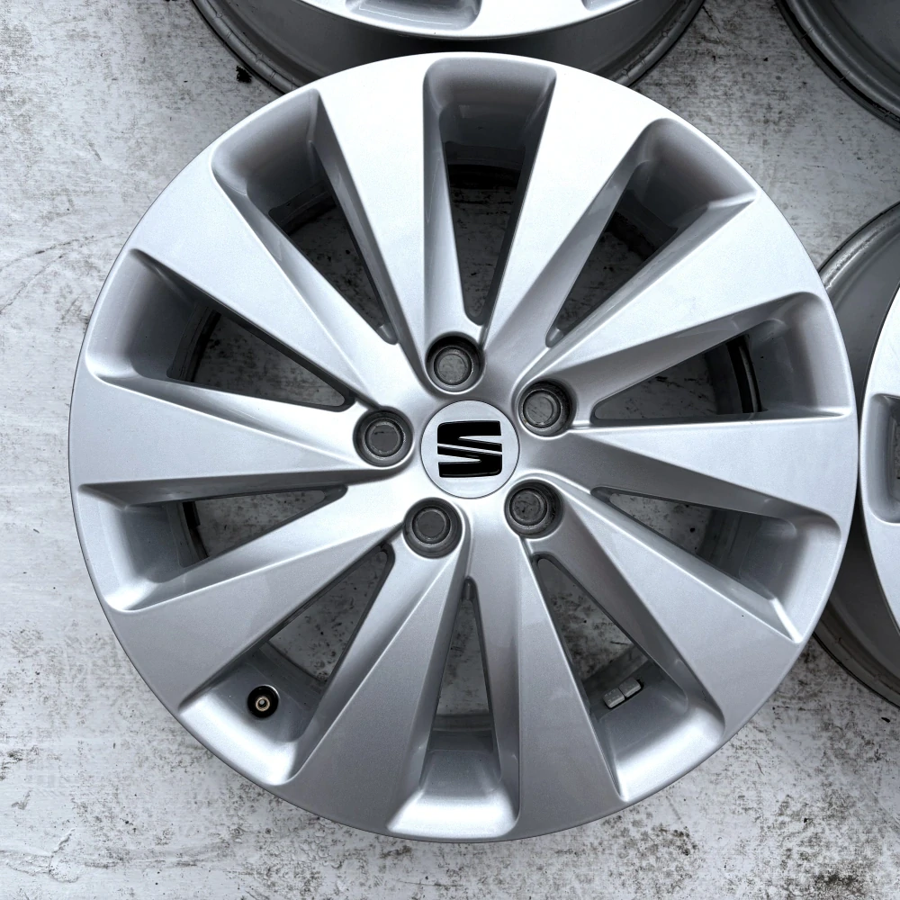 ORIGINÁLNÍ ALU KOLA SEAT ARONA 16" 5X100 ET45