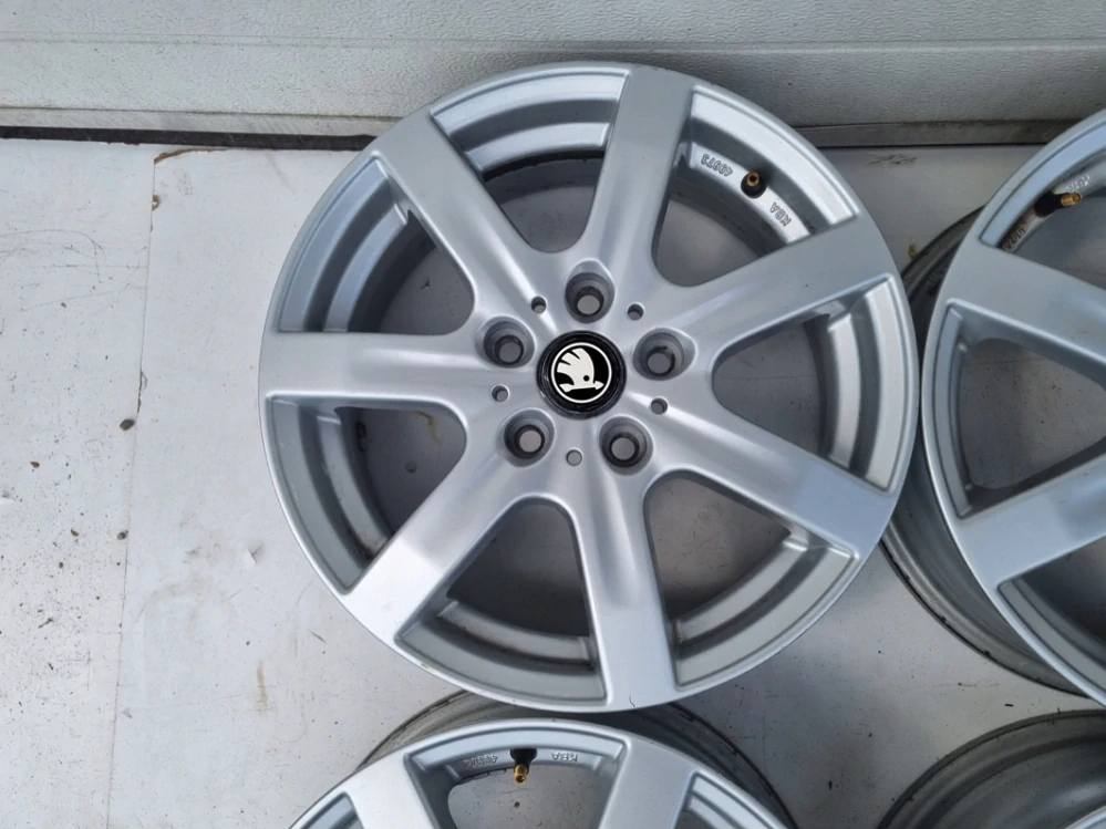 SKODA OCTAVIA SUPERB YETI 16" 5X112 ET48