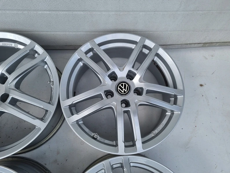 VW TIGUAN PASSAT GOLF CADDY TOURAN SHARAN 17"