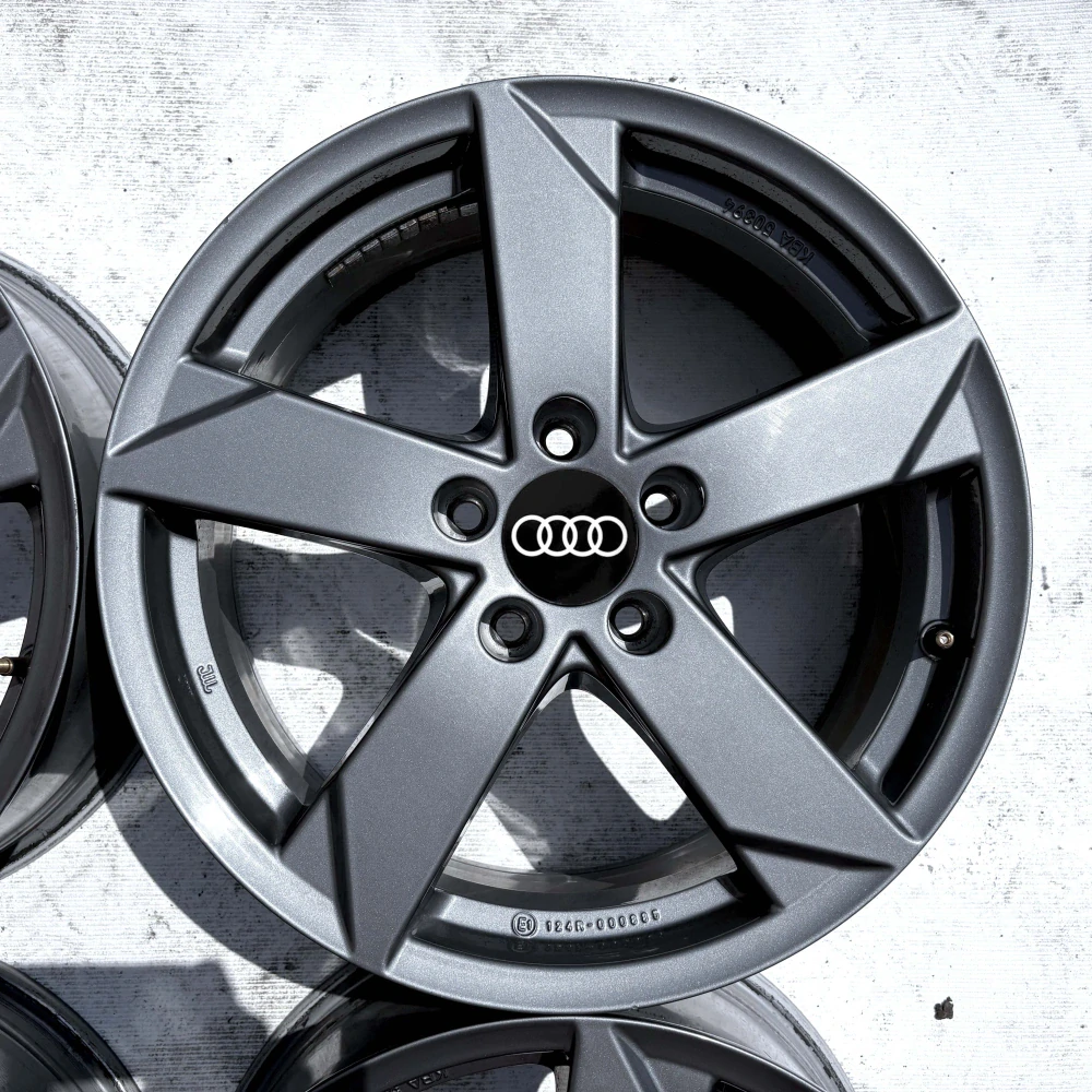 AUDI A4 B8 B9 17" 5X112 ET45