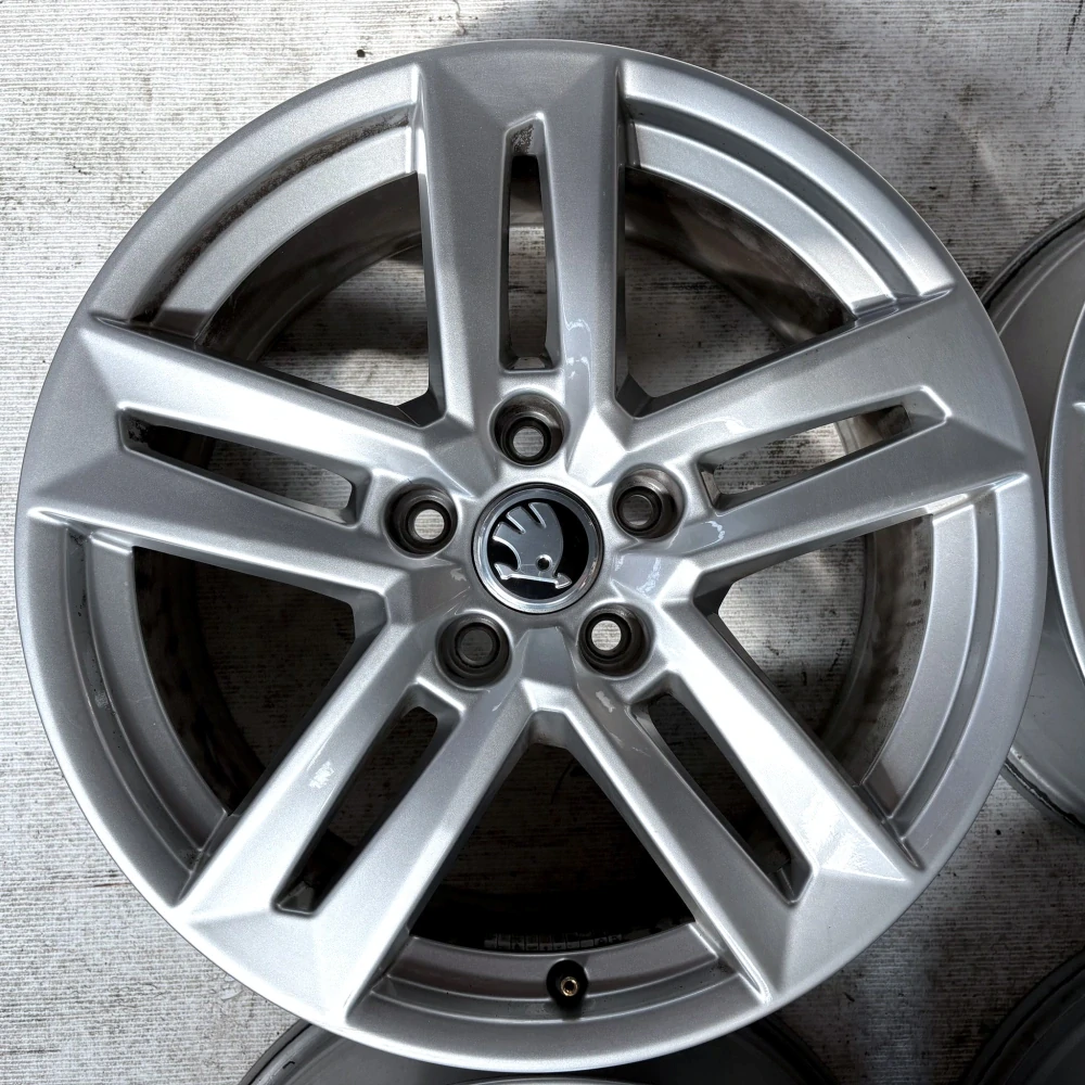 SKODA SUPERB OCTAVIA YETI KAROQ 17" 5X112 ET42