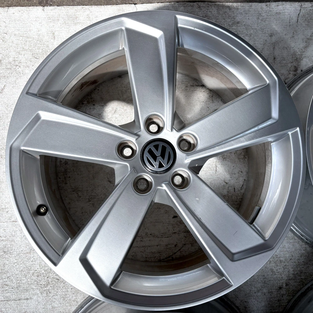 ALU VW PASSAT T-ROC ID4 ID5 BEETLE 18" 5X112