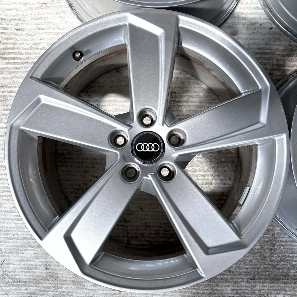 ALU AUDI A3 A4 B7 18" 5x112 ET46