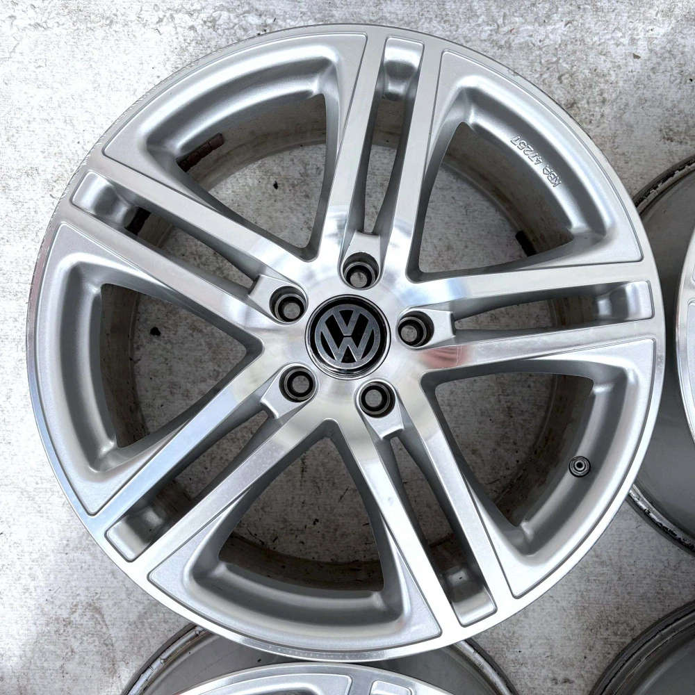 ALU VW PASSAT TIGUAN SHARAN GOLF T-ROC 18" 5X112 ET35