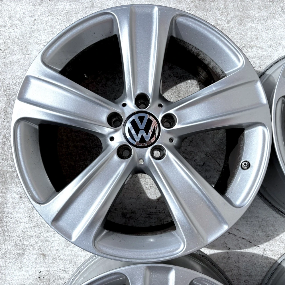VW PASSAT TIGUAN SHARAN GOLF 18" 5X112