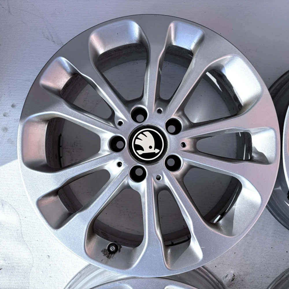 SKODA OCTAVIA SUPERB YETI KODIAQ KAROQ 17"