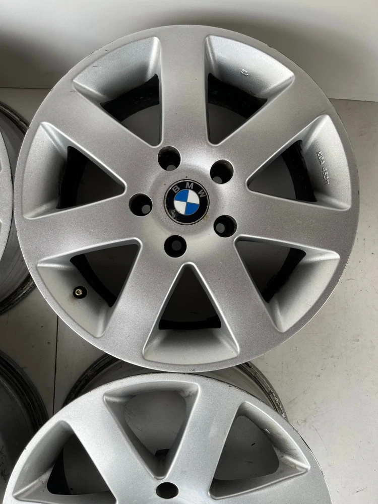 BMW E60 E61 E31 16" 5X120