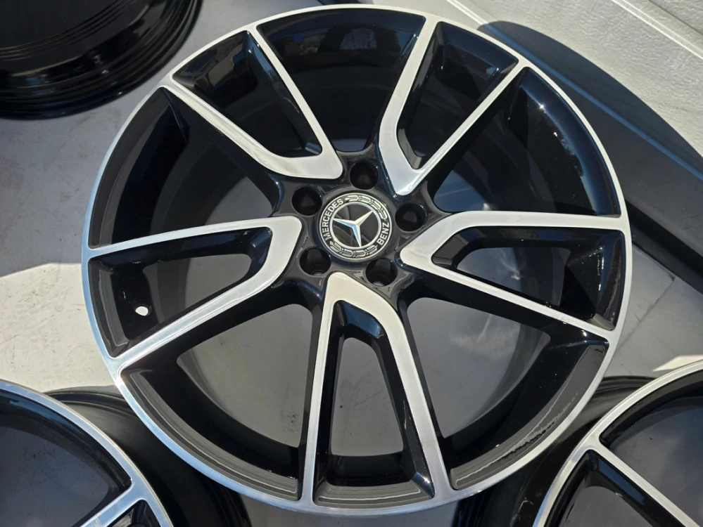 Mercedes E W213 W212 W205 CLA Vito V 19''