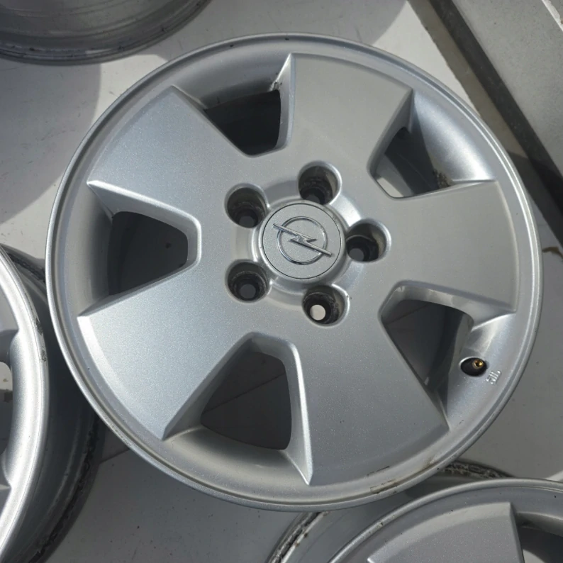 OPEL ASTRA III ZAFIRA A VECTRA 15'' 5x110 ET49