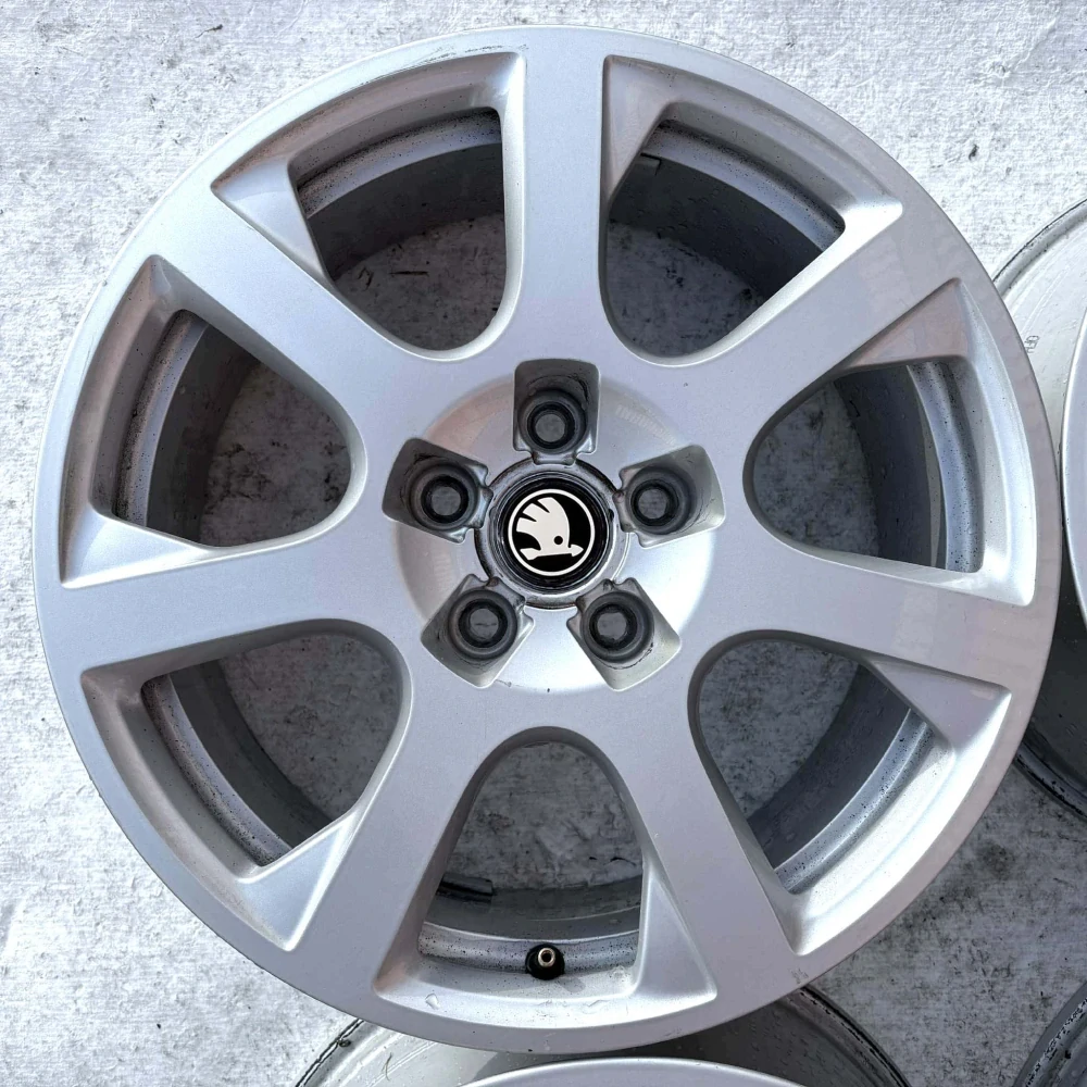 SKODA OCTAVIA KAROQ SUPERB YETI 17" 5X112