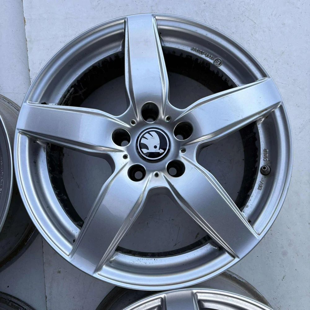ŠKODA OCTAVIA SUPERB YETI KAROQ 17" 5X112