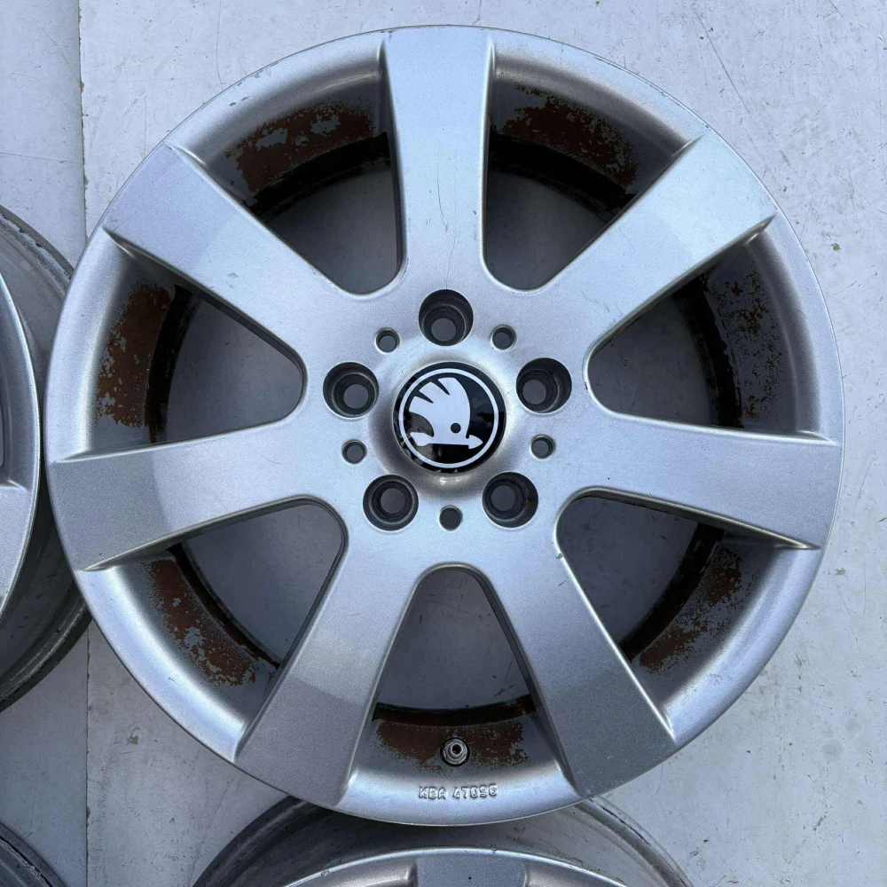 ŠKODA OCTAVIA SUPERB YETI 16"