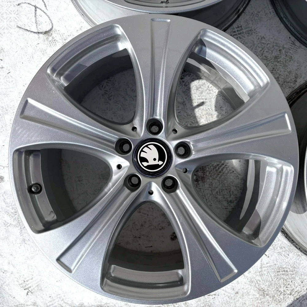 SKODA OCTAVIA SUPERB YETI KAROQ 18" 5X112