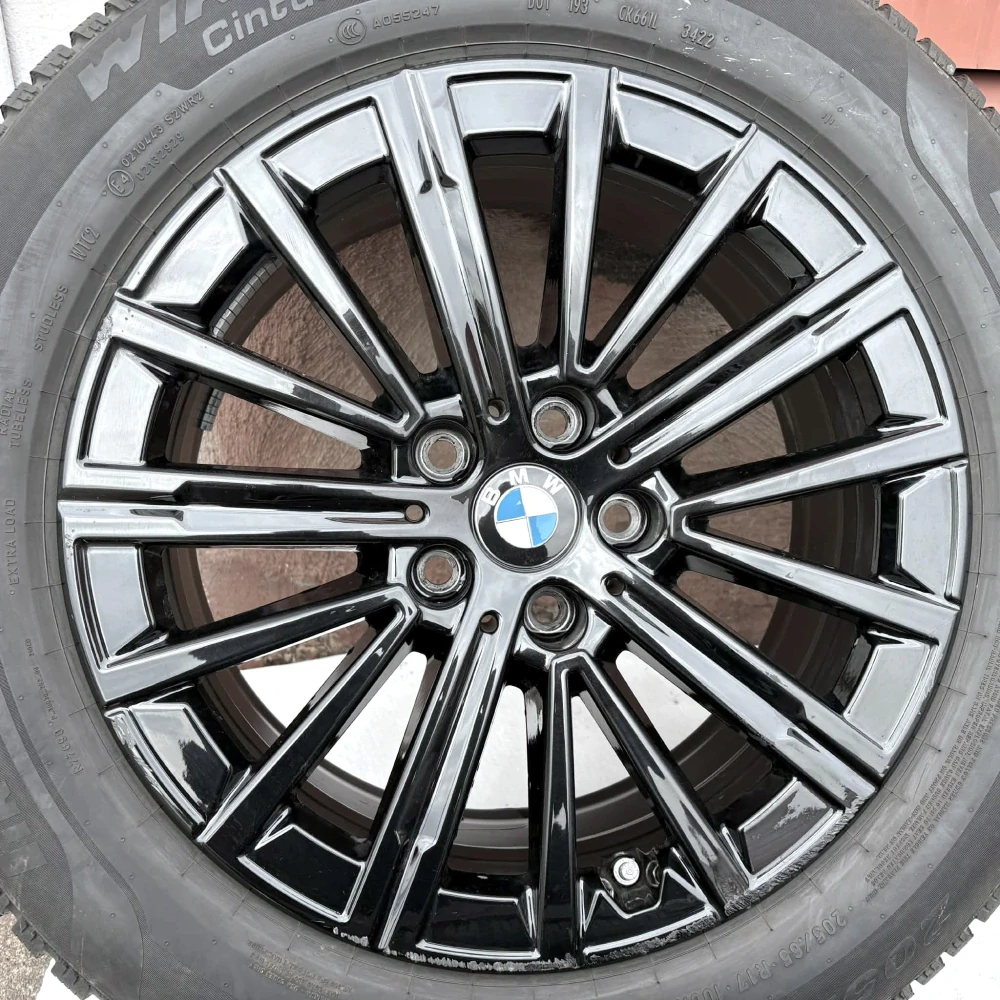 KOLA ZIMNÍ BMW X1 U11 U12 X2 U10 205/65R17 PIRELLI