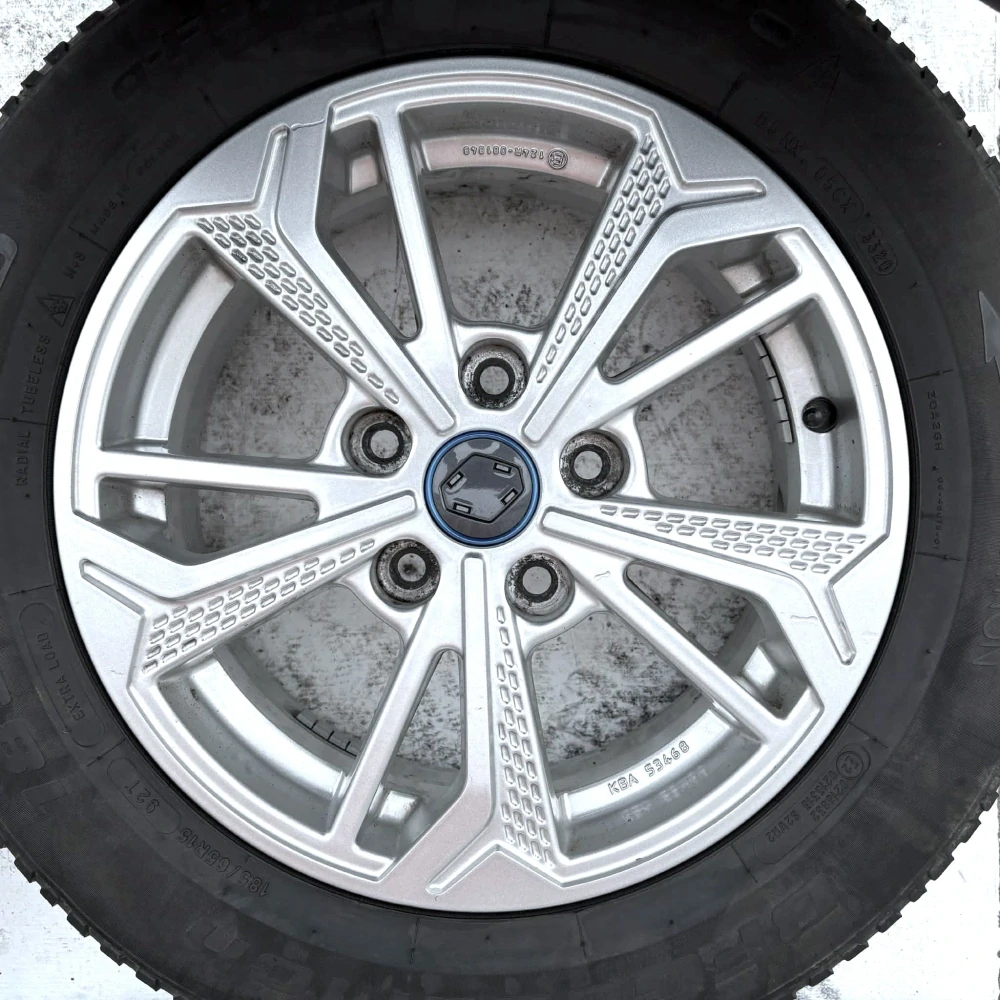 KOLA ZIMNÍ RENAULT ZOE 185/65R15