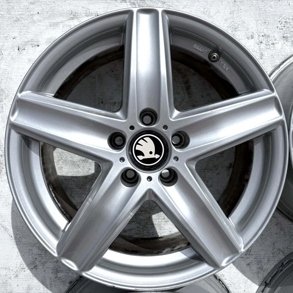 SKODA OCTAVIA SUPERB YETI KAROQ 17" 5X112 ET40