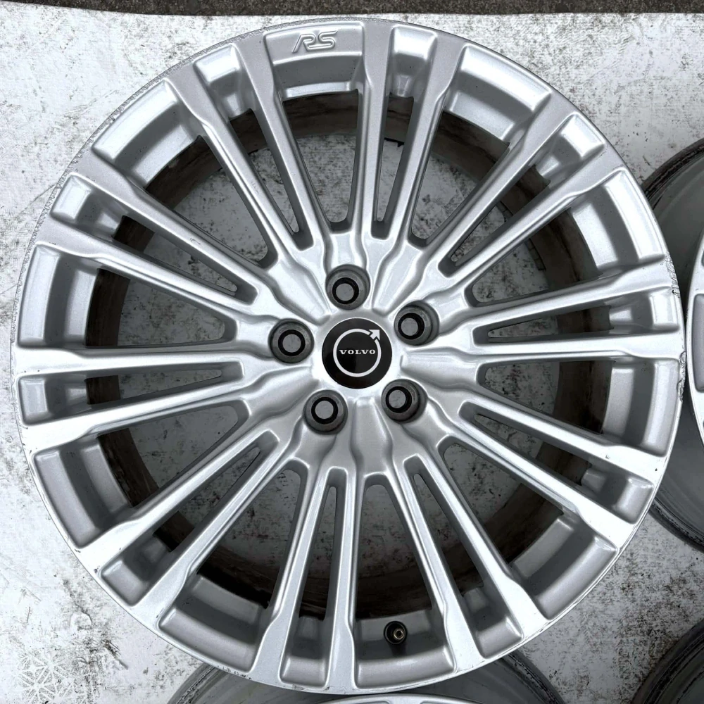 VOLVO XC40 XC60 EX30 V40 S60 XV70 19" 5X108