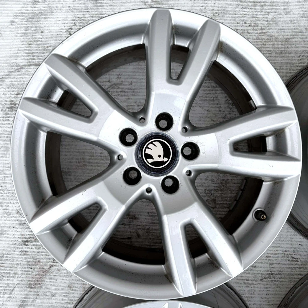 SKODA OCTAVIA SUPERB YETI KAROQ 17" 5X112