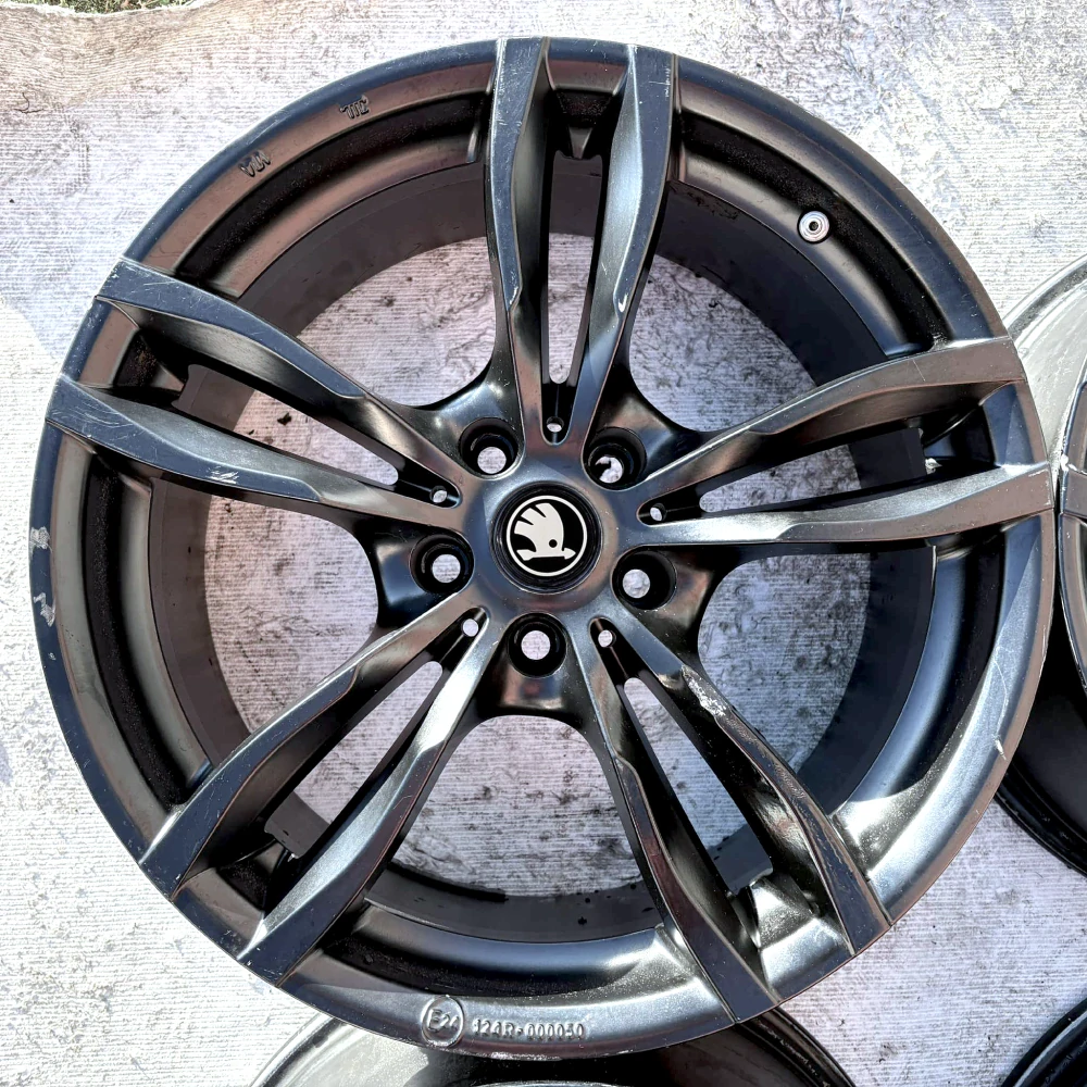 SKODA OCTAVIA SUPERB YETI 18" 5X112 ET30