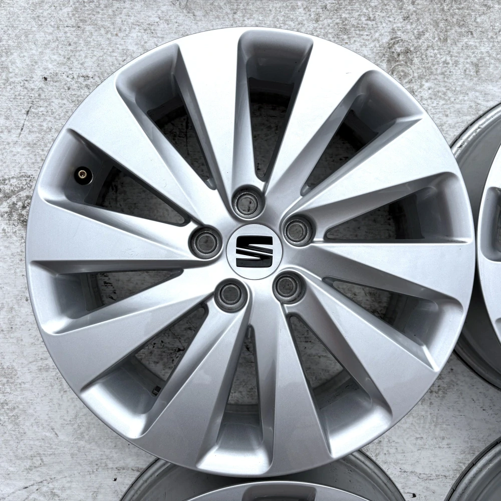 ORIGINÁLNÍ ALU KOLA SEAT ARONA 16" 5X100 ET45