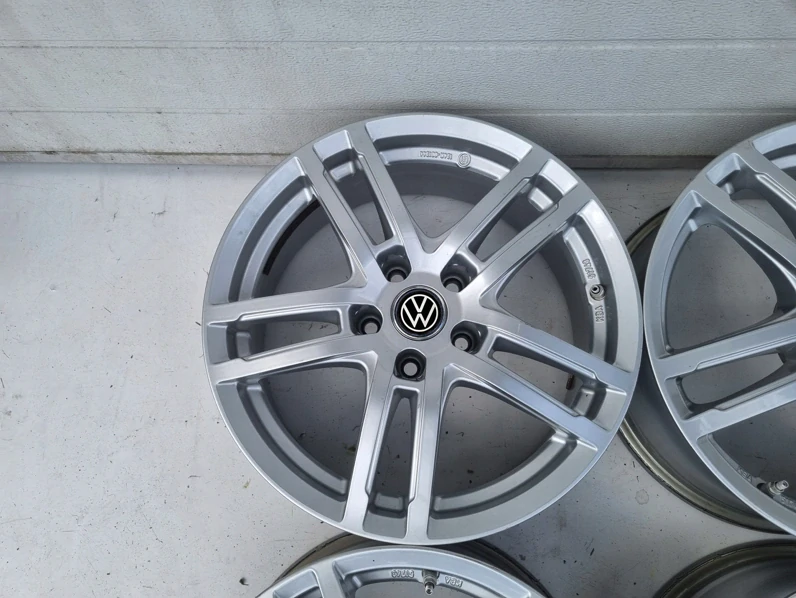 VW TIGUAN PASSAT GOLF CADDY TOURAN SHARAN 17"
