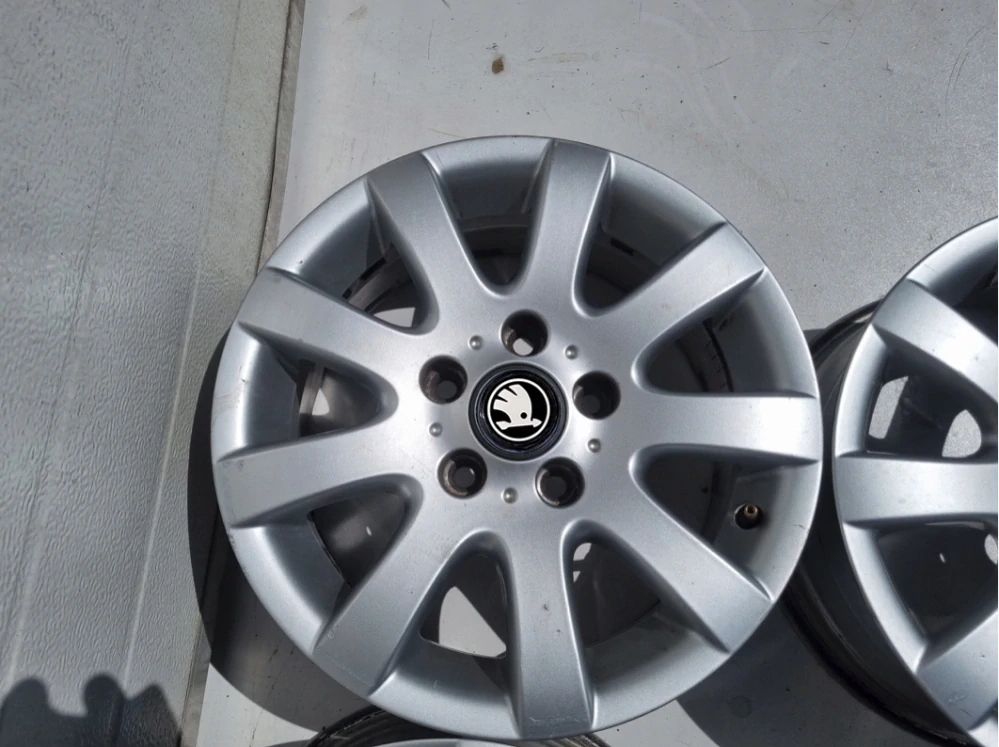 SKODA OCTAVIA 15" 5x112 ET50