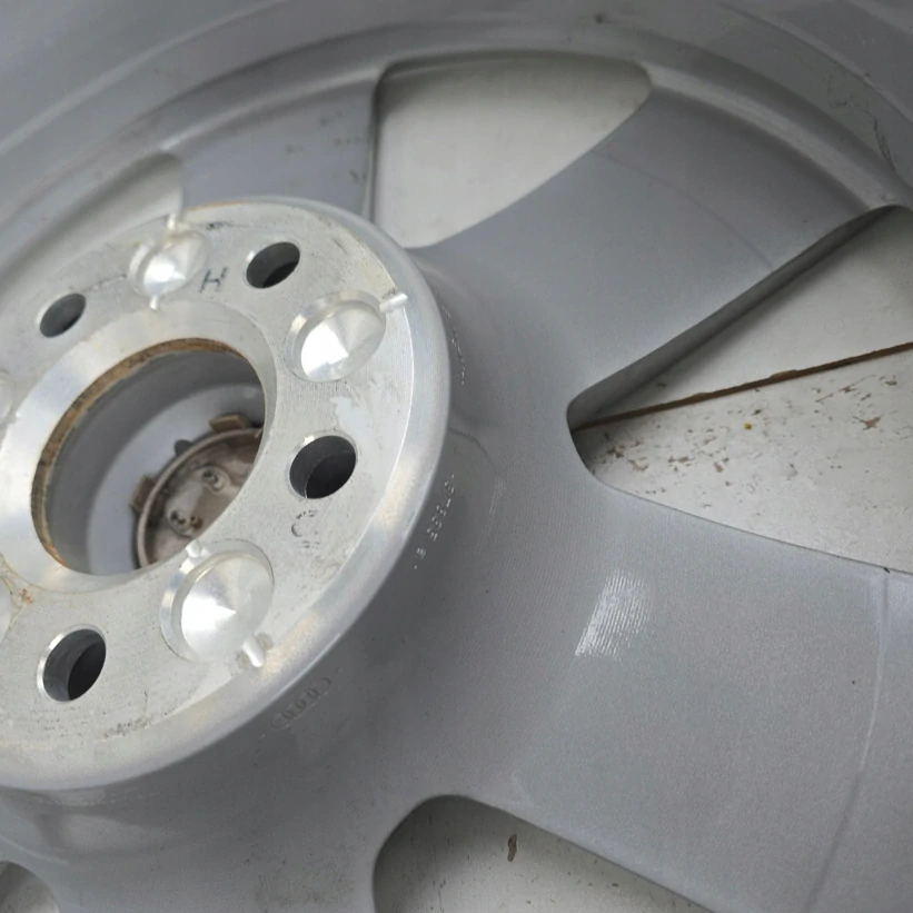 AUDI A4 B6 B7 B8 B9 A6 C6 C7 Q3 17'' ET39