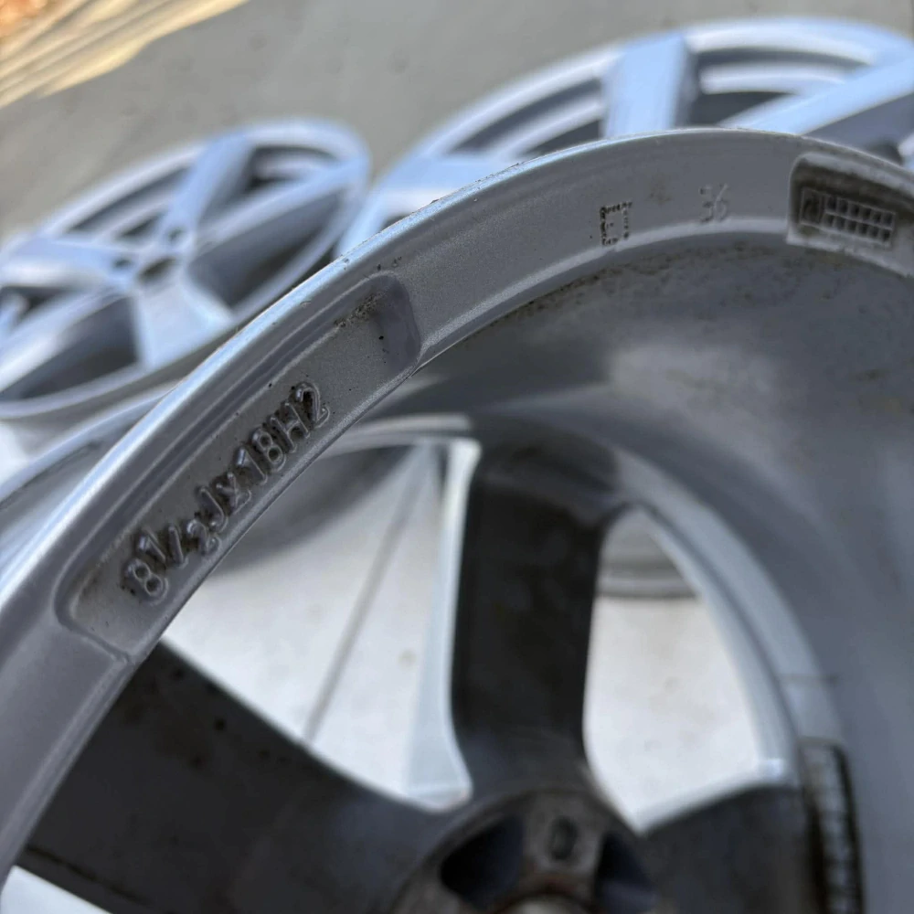 AUDI A4 A5 A6 A7 Q5 18"