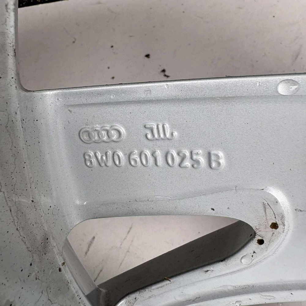 ŠKODA OCTAVIA SUPERB KAROQ YETI 16"