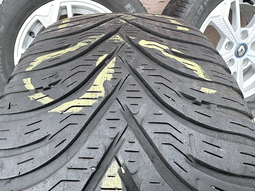 KOLA ZIMNÍ RENAULT ZOE 185/65R15