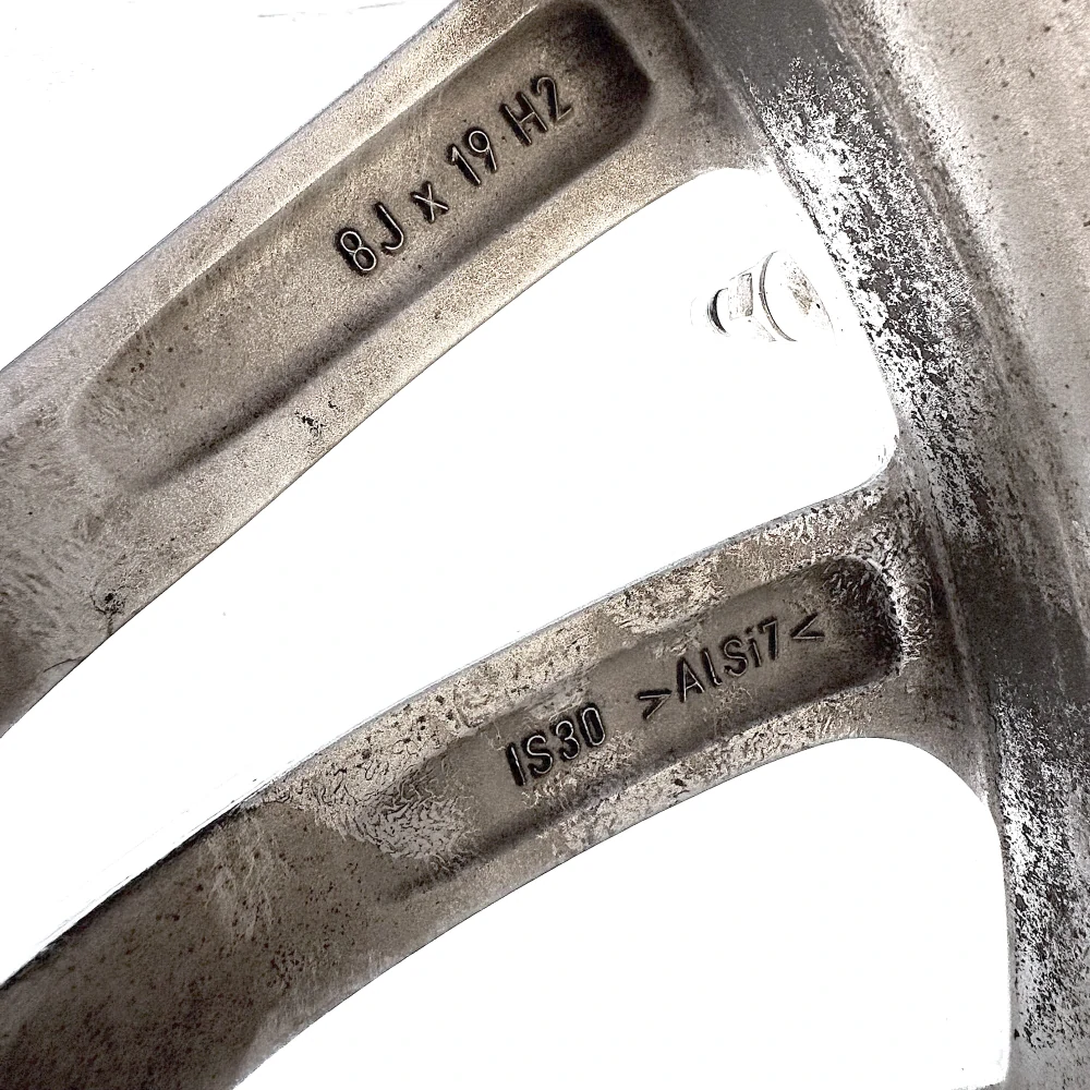 ORIGINÁLNÍ ALU KOLA BMW 5 G30 G31 19" 5X112 ET30