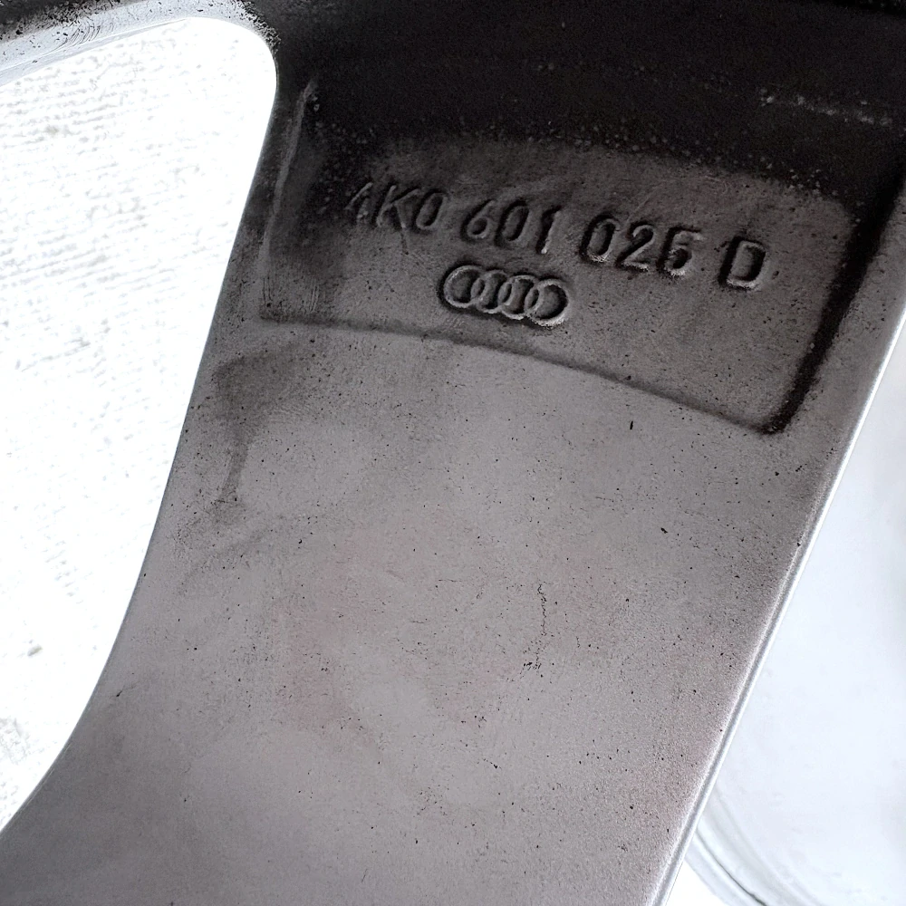 ORIGINÁLNÍ ALU AUDI A4 B7 B8 B9 A6 C7 C8 Q3 Q5 18"