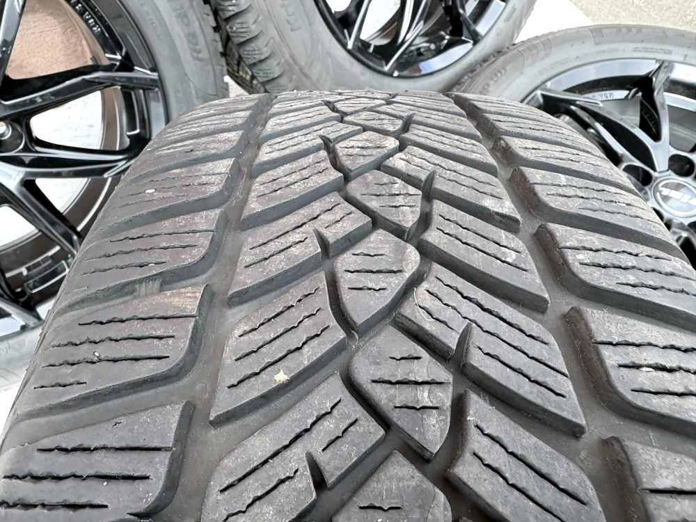 ZIMNÍ KOLA OPEL INSIGNIA B 225/55R17 ROK 2023