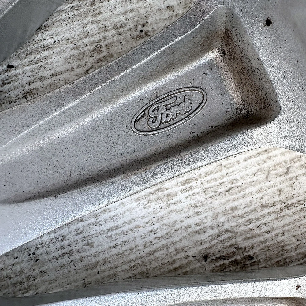 ORIGINÁLNÍ ALU FORD KA 15" 6J 4X98 ET40