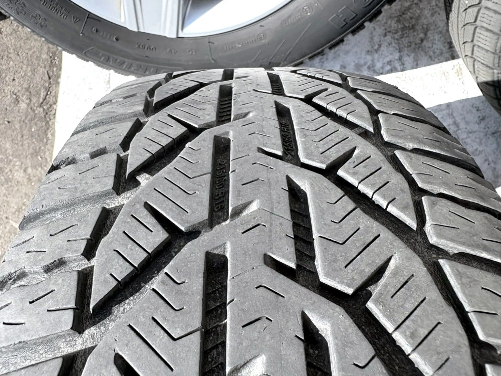 KOLA ZIMNÍ SKODA SUPERB 215/60R16