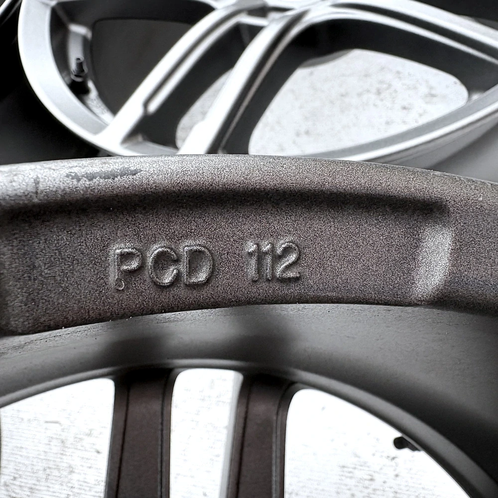 BMW 5 G30 G31 6 G32 7 G11 G12 18" 5x112 ET30